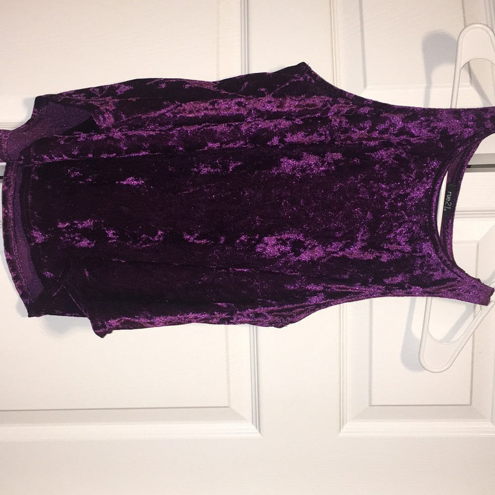 Velvet No sleeve shirt